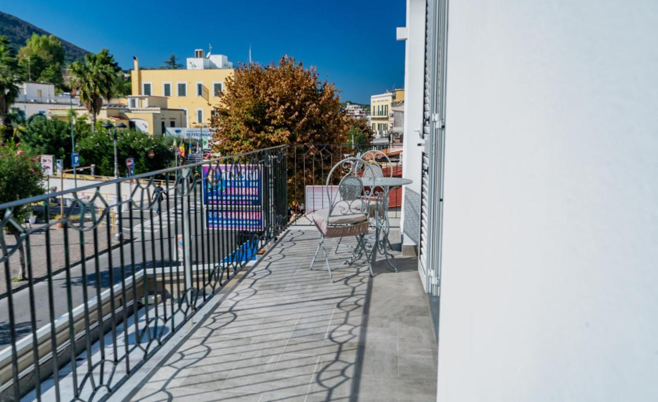Alloggio Nuovissimo Al Centro E Rilassante Искья Экстерьер фото